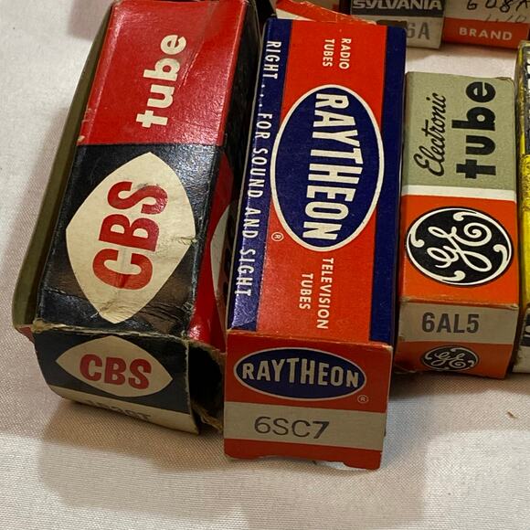Vintage Lot of 26 Electron Vacuum Tubes Radio AMP Audio Not Tested As Is - Picture 2 of 16
